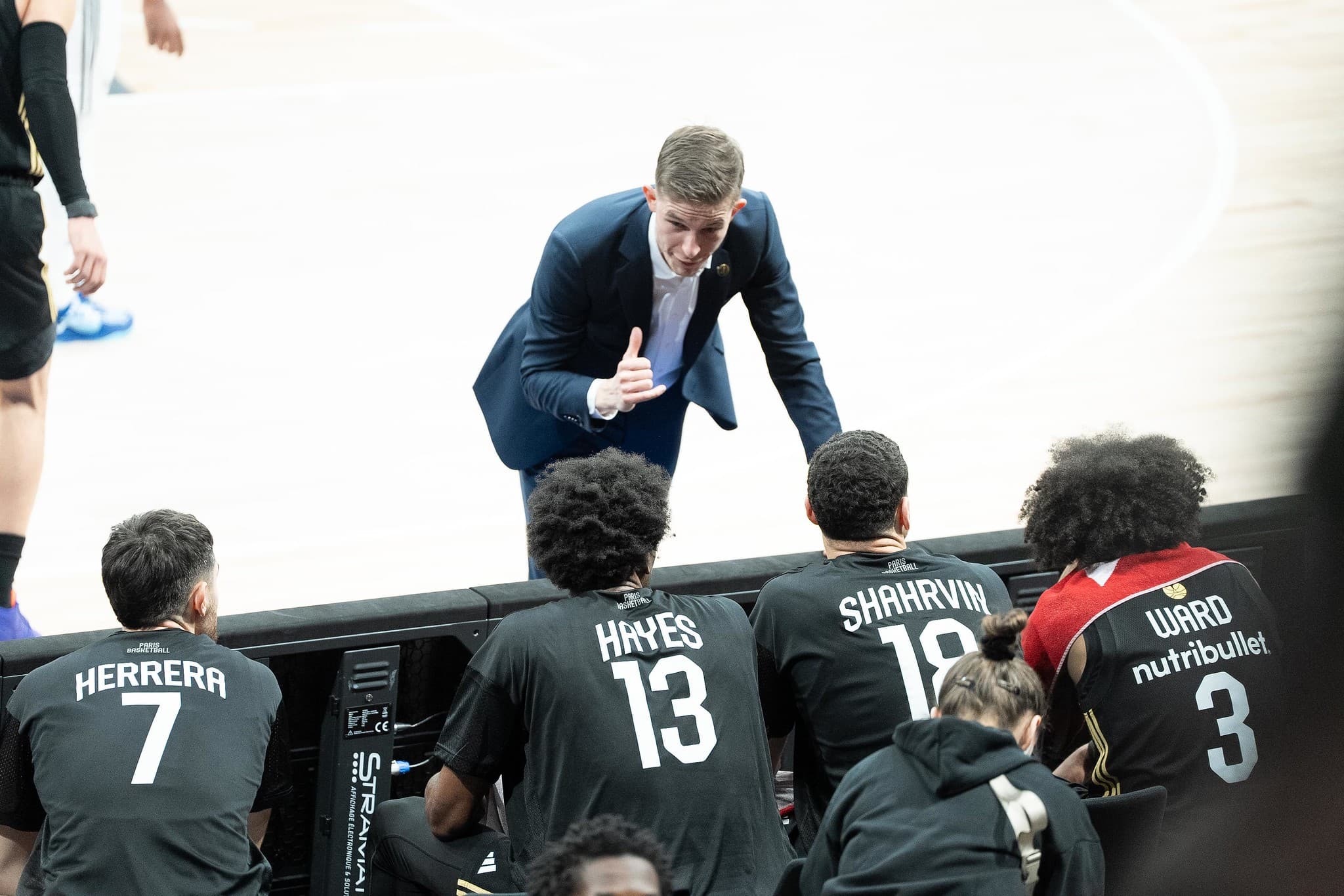 Le Paris Basketball promeut Julius Thomas au statut d’entraîneur principal associé