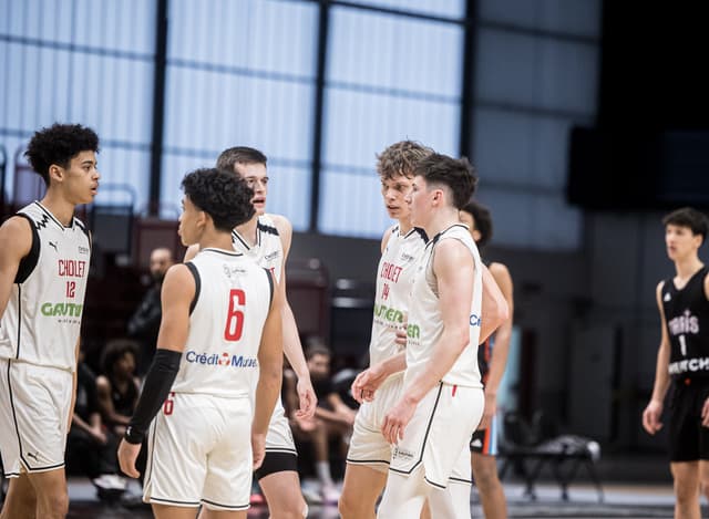 Après la vague de départs, les Espoirs de Cholet Basket sur le point d’accueillir un renfort angevin
