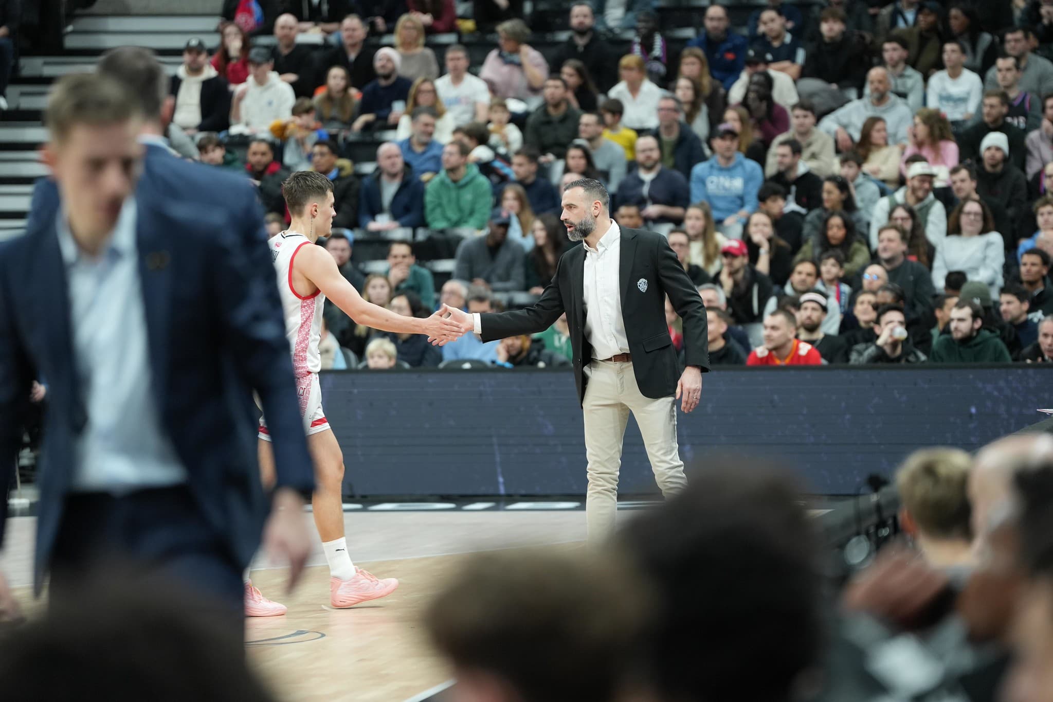 Le « basket intense » et « la grinta », secrets de la victoire choletaise face à Limoges