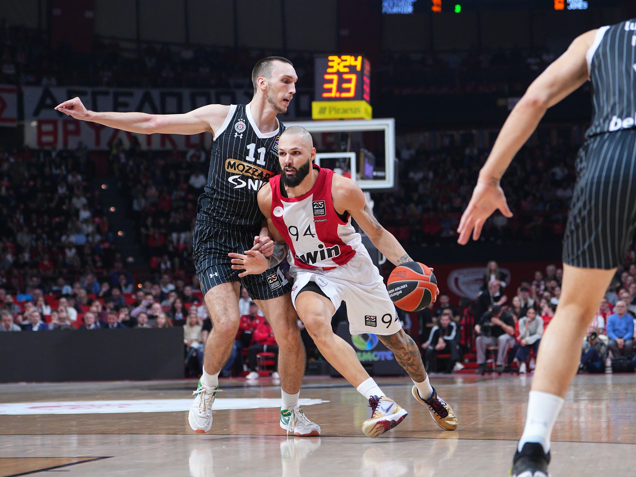 ITW Evan Fournier, le retour gagnant à l’Olympiakos : « Je prends mon pied ! »
