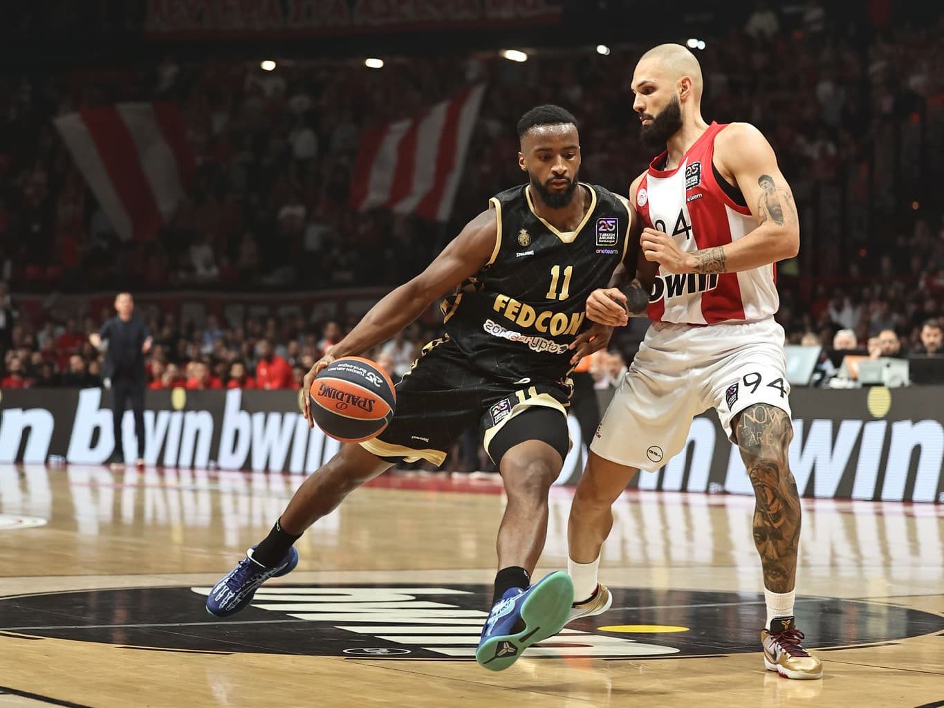 L’AS Monaco s’impose chez le leader Olympiakos et fonce vers le Top 4 de l’EuroLeague