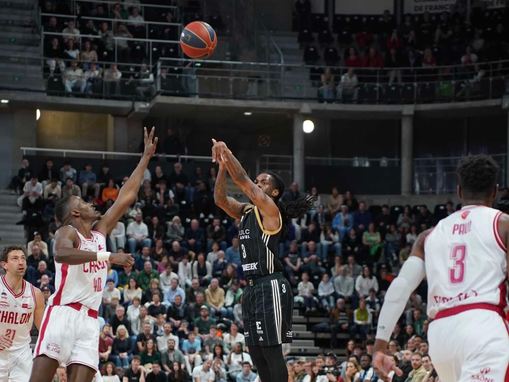 L’ASVEL boucle sa semaine parfaite en faisait tomber le record de tirs à 3-points en Betclic ÉLITE
