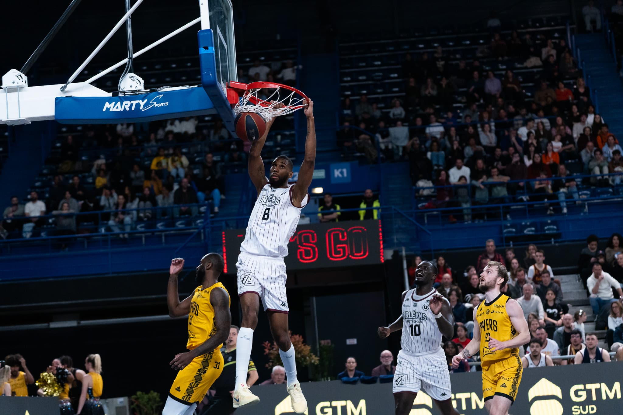 ITW Ludovic Negrobar, pilier d’Orléans : « Être capitaine d’une équipe ambitieuse, c’est ce qui me motive au quotidien »