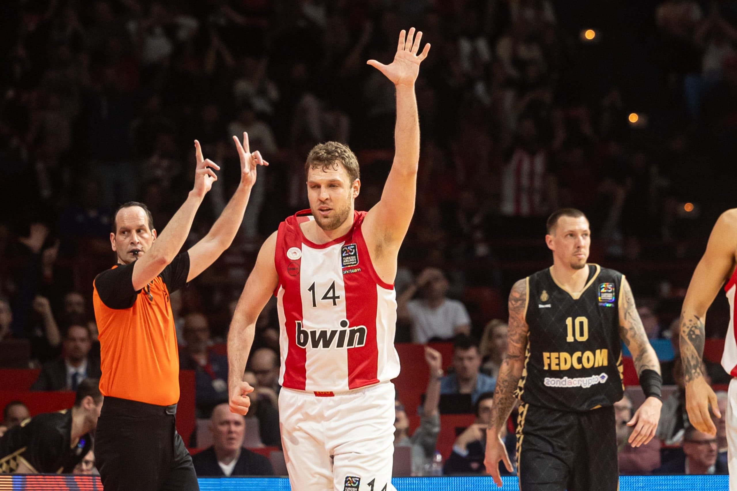 MVP de la 21e journée, Sasha Vezenkov dépasse Nando De Colo au palmarès des distinctions individuelles