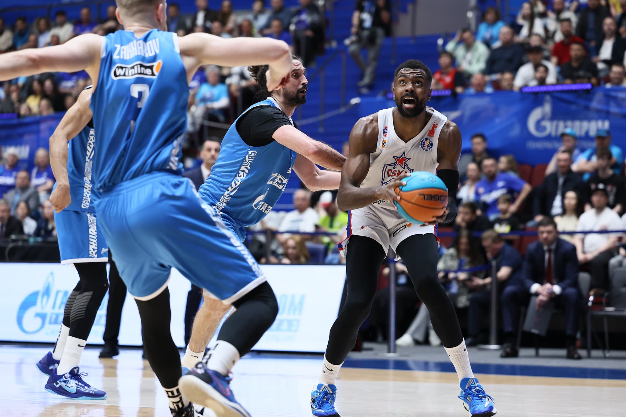 Désormais pivot, Livio Jean-Charles rempile pour une quatrième saison au CSKA Moscou
