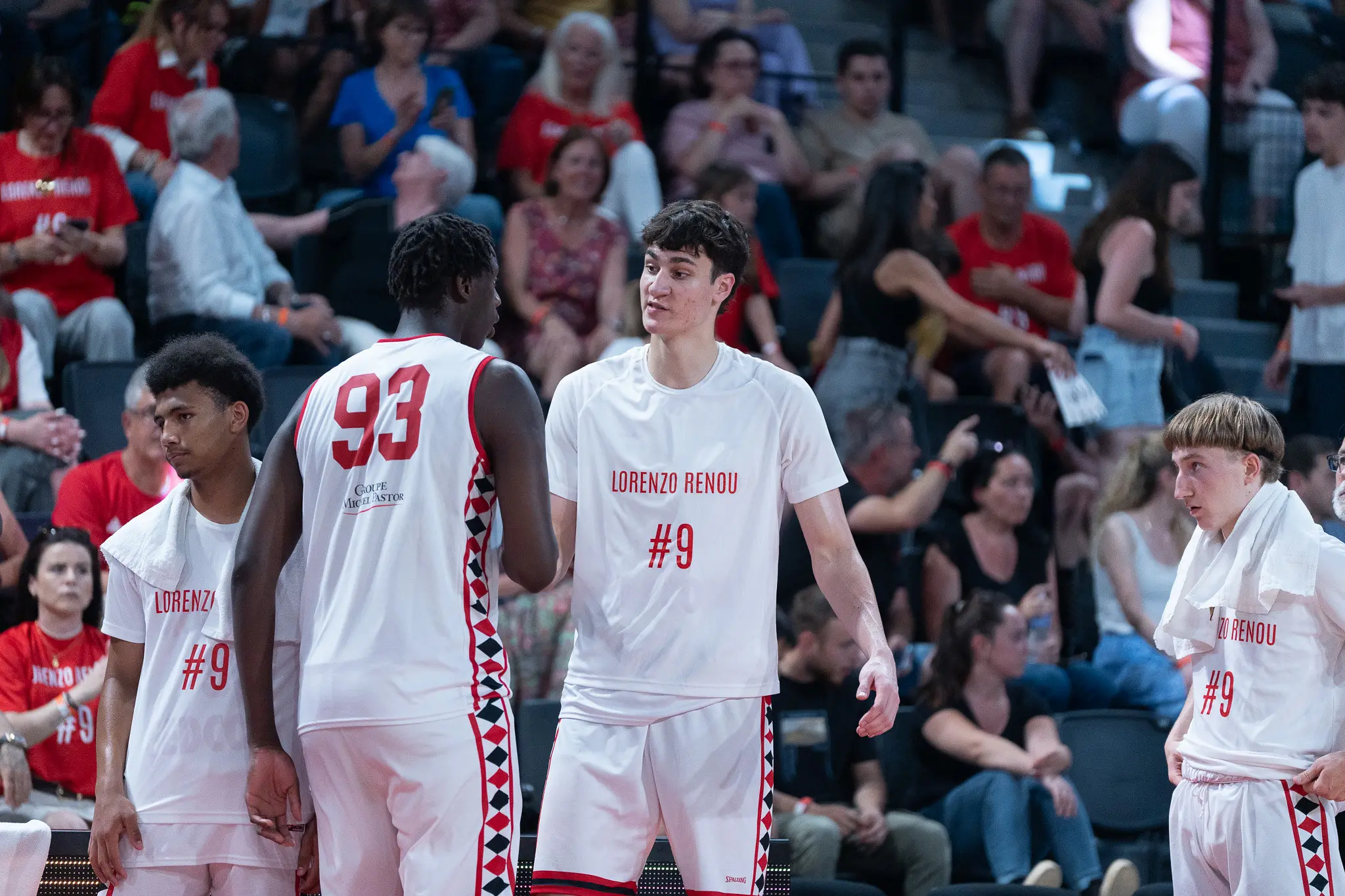 Première apparition en pro avec Monaco pour Maxim Klitschko, fils du célèbre boxeur Vitali