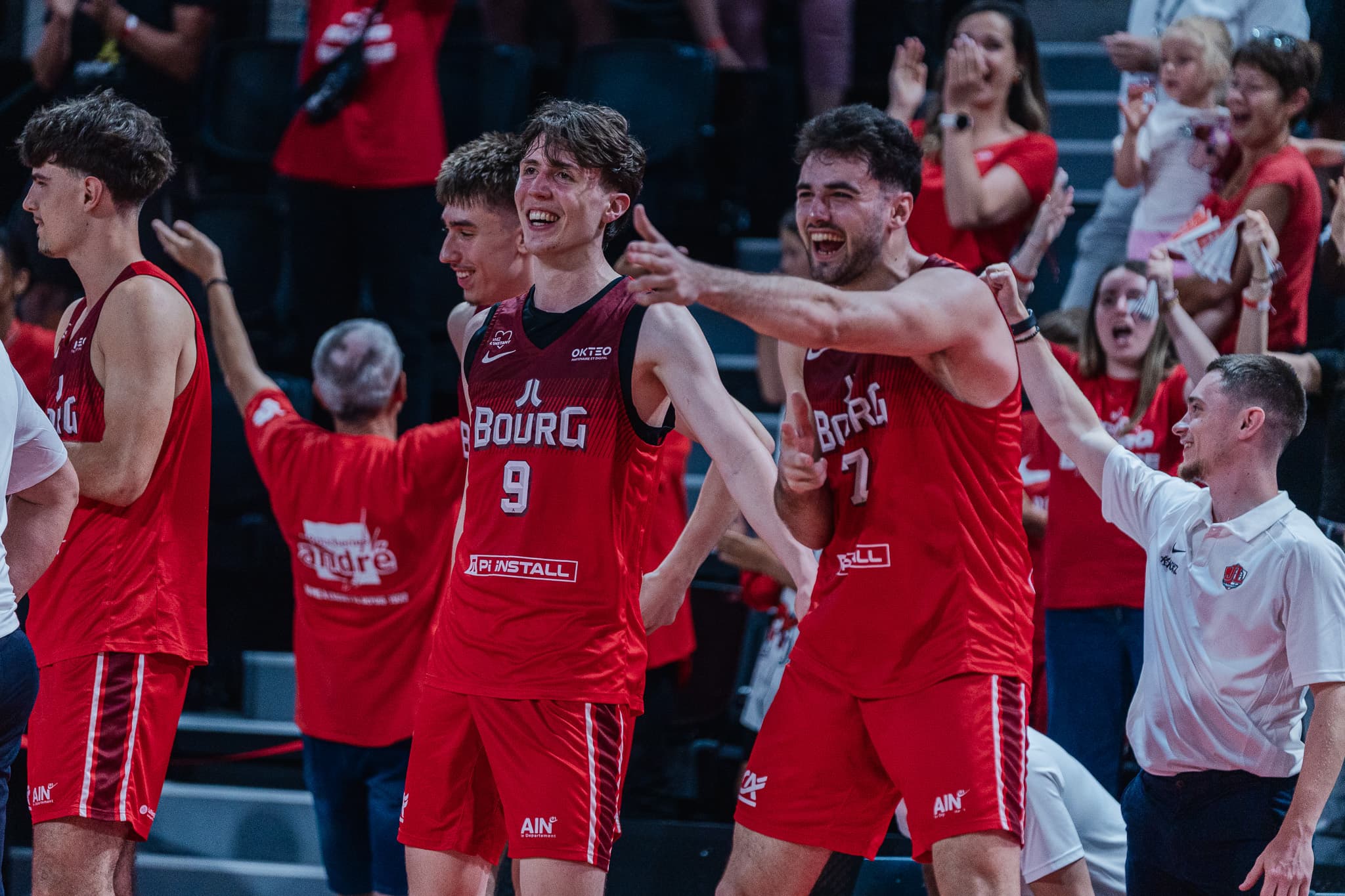 « Vivre l’Instant », une série-documentaire au cœur du doublé des Espoirs de la JL Bourg