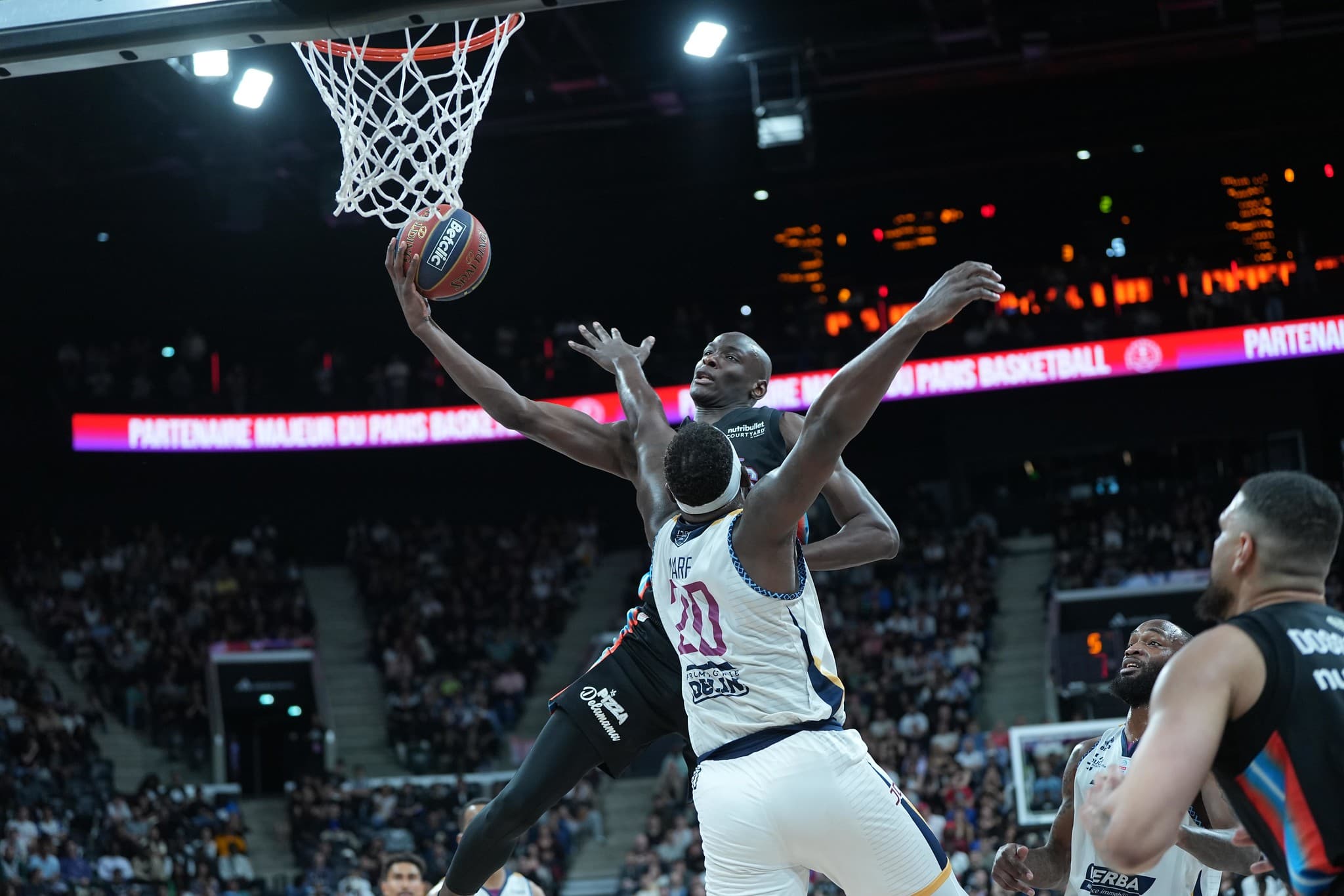 Bandja Sy quitte aussi Paris !