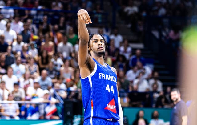 Alexandre Sarr opéré du pied droit, sa fenêtre d’été avec les Bleus très compromise