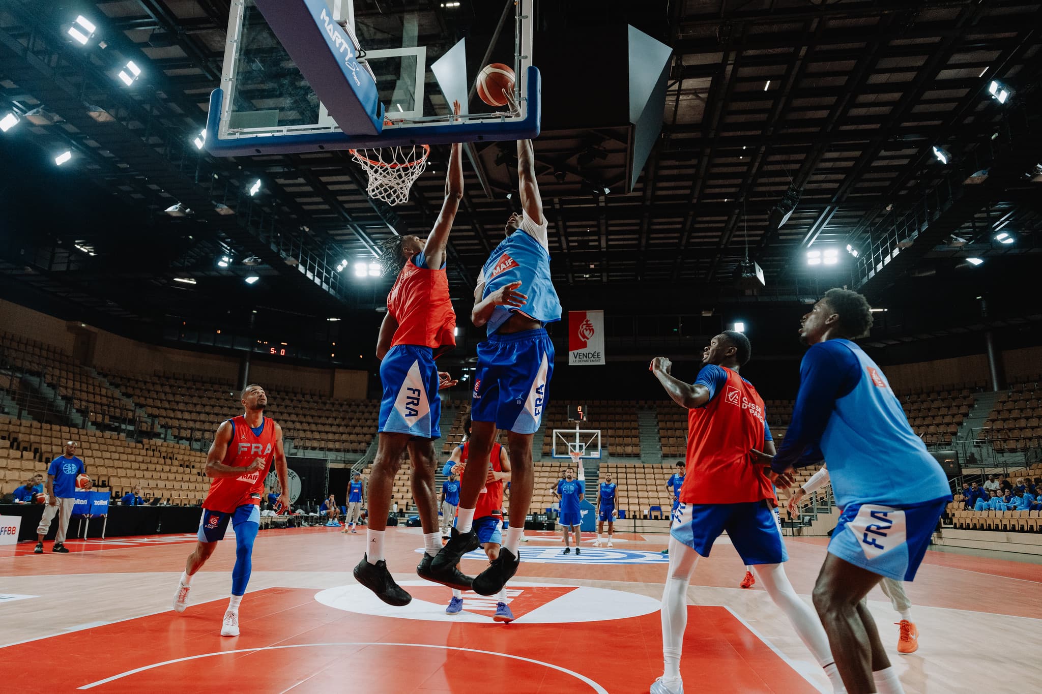 Moussa Diabaté choisit de préparer sa saison NBA plutôt que de faire l’Euro, Neal Sako bientôt appelé ?