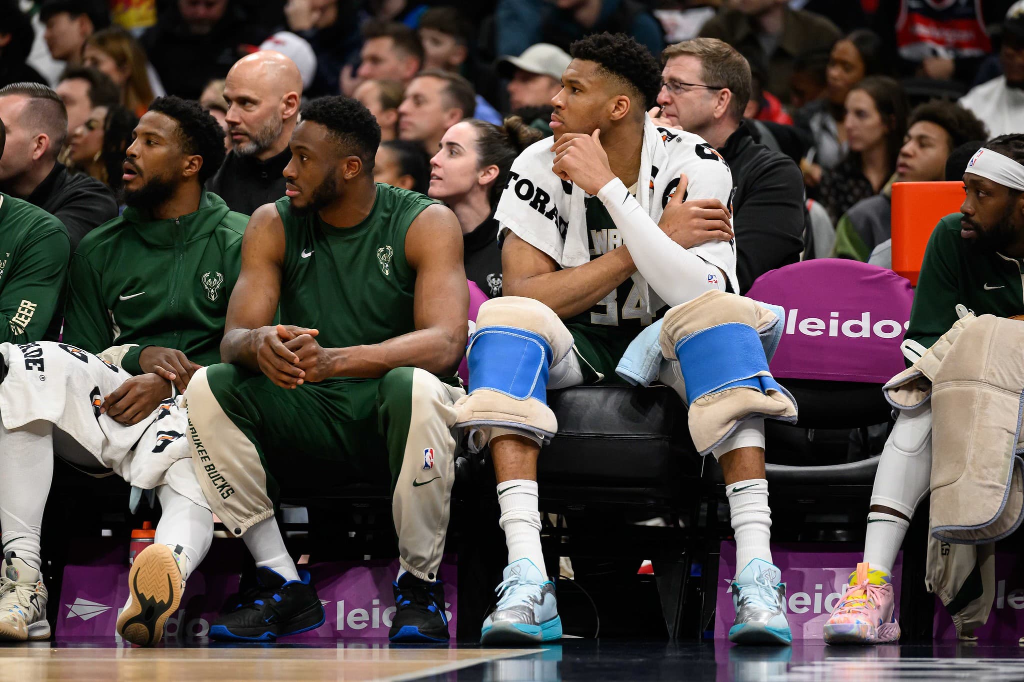 Le futur de Giannis Antetokounmpo se dévoile : son frère Thanasis laisse un indice crucial sur le futur du Greek Freak