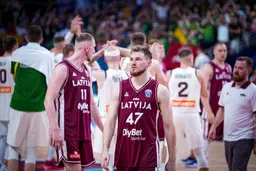 Bourreau des Bleus à la Coupe du Monde 2023, Artūrs Kurucs reste en Espagne et disputera l’EuroCup
