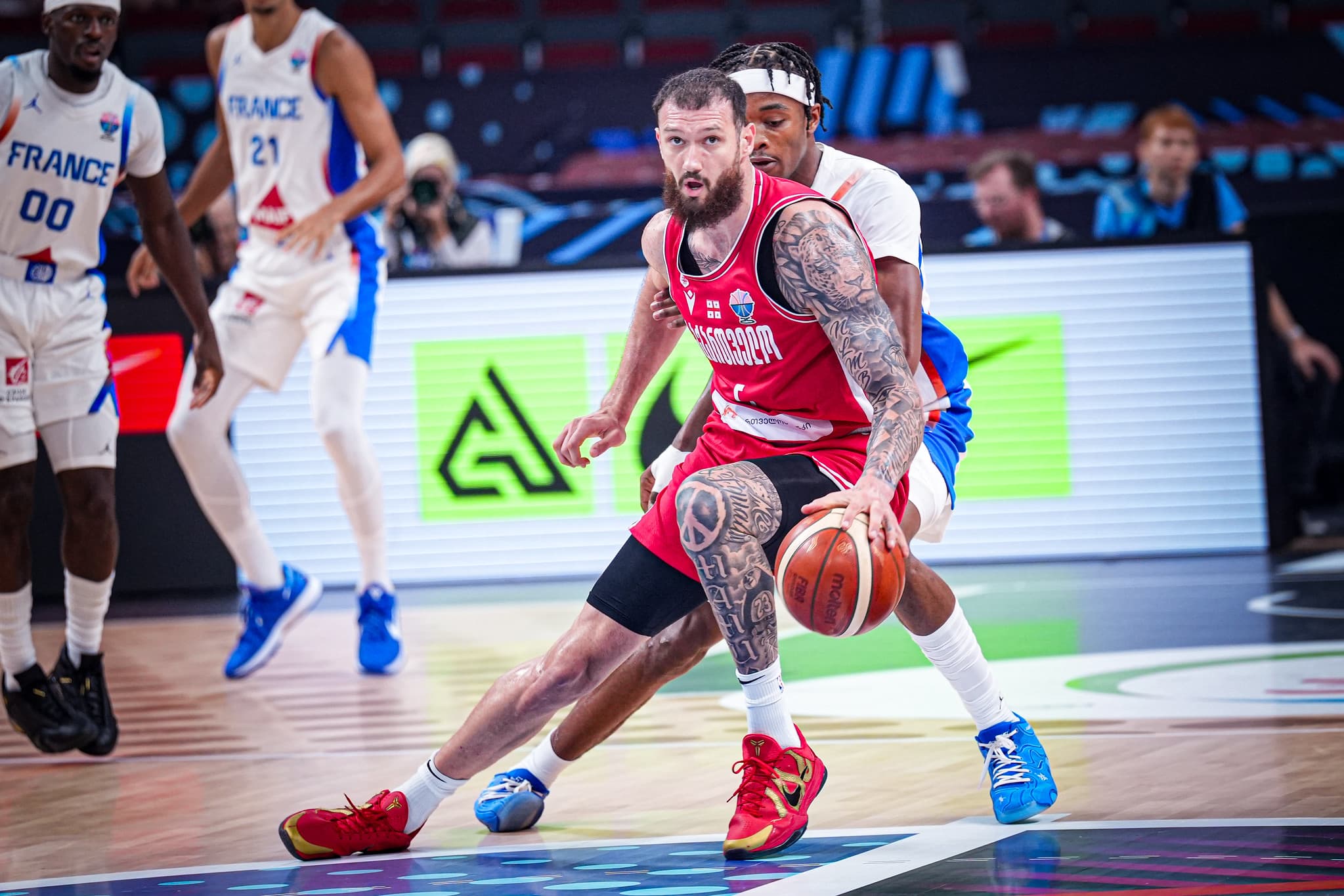 Sandro Mamukelashvili : « La France devait probablement déjà se projeter sur la Finlande »