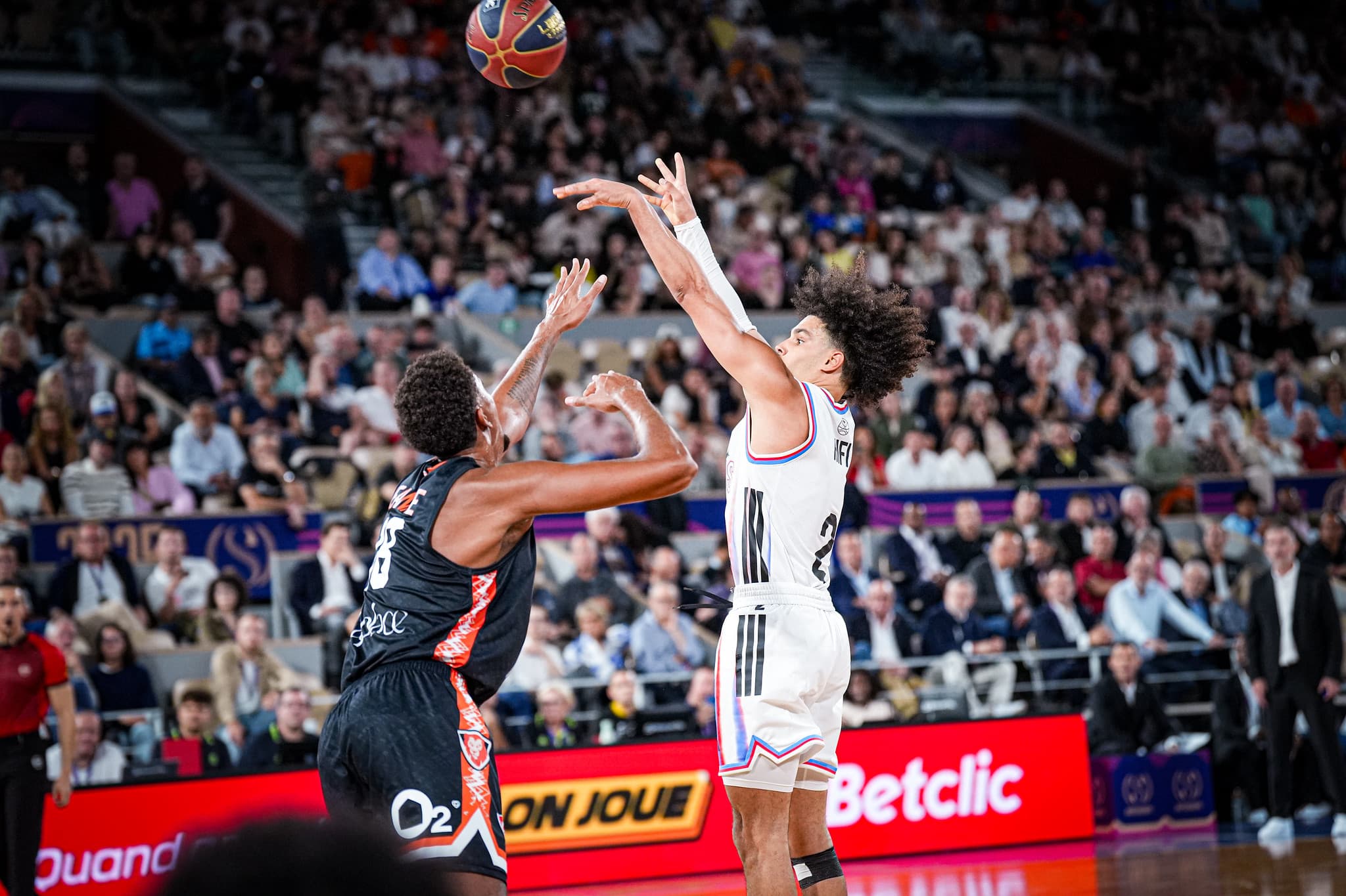 La folle statistique : Nadir Hifi est le meilleur scoreur du monde à la minute !