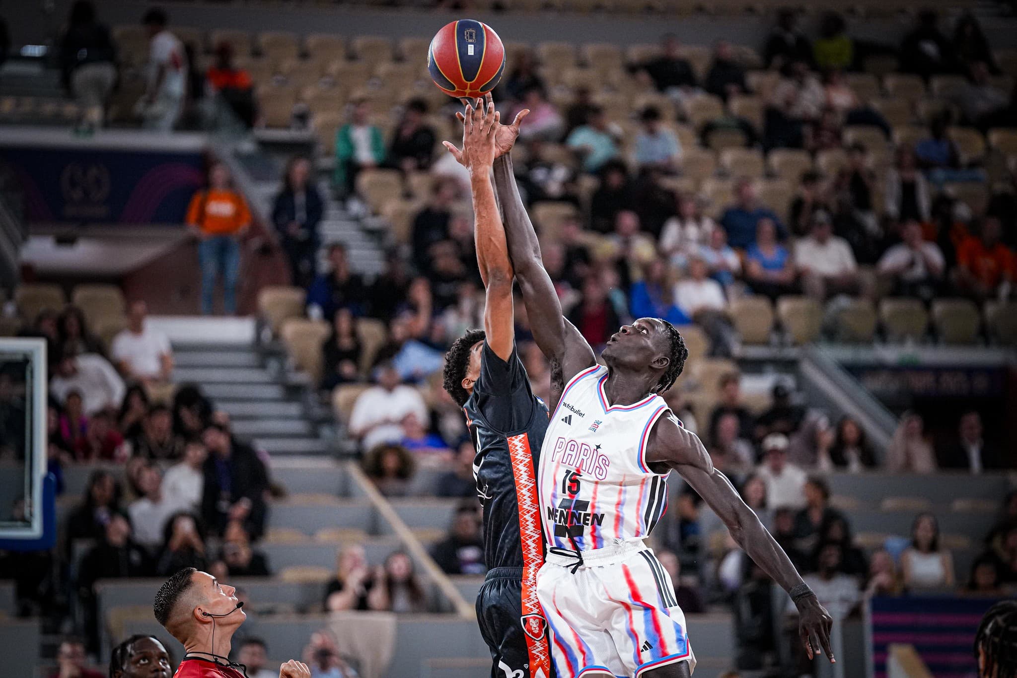 ITW – Mouhamed Faye et le Paris Basketball battus pour leur premier match officiel de la saison : « Ce n’est pas facile de s’adapter aussi rapidement »