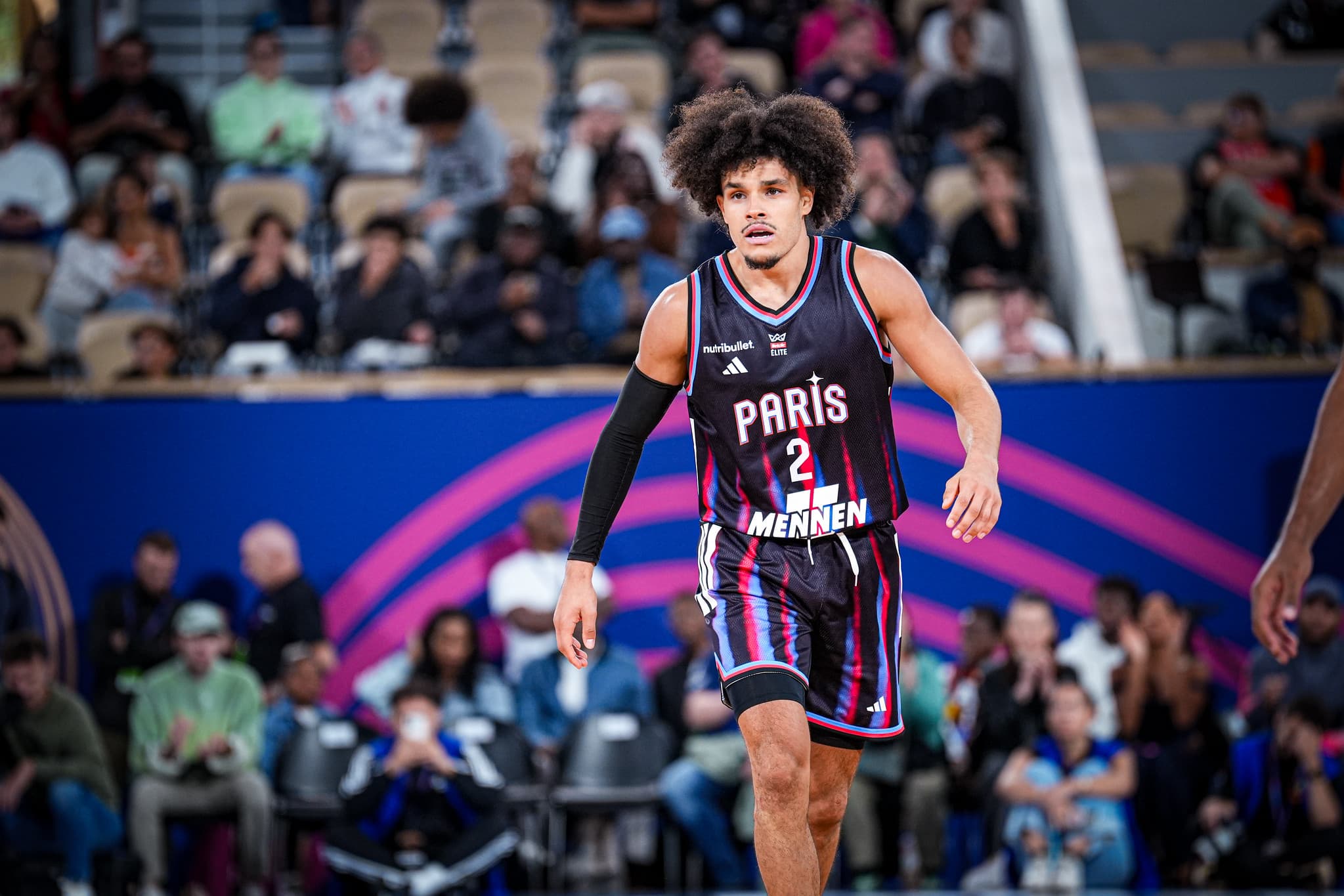 Paris s’impose largement contre Cholet et renoue avec la victoire en championnat