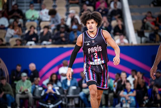 Paris s’impose largement contre Cholet et renoue avec la victoire en championnat