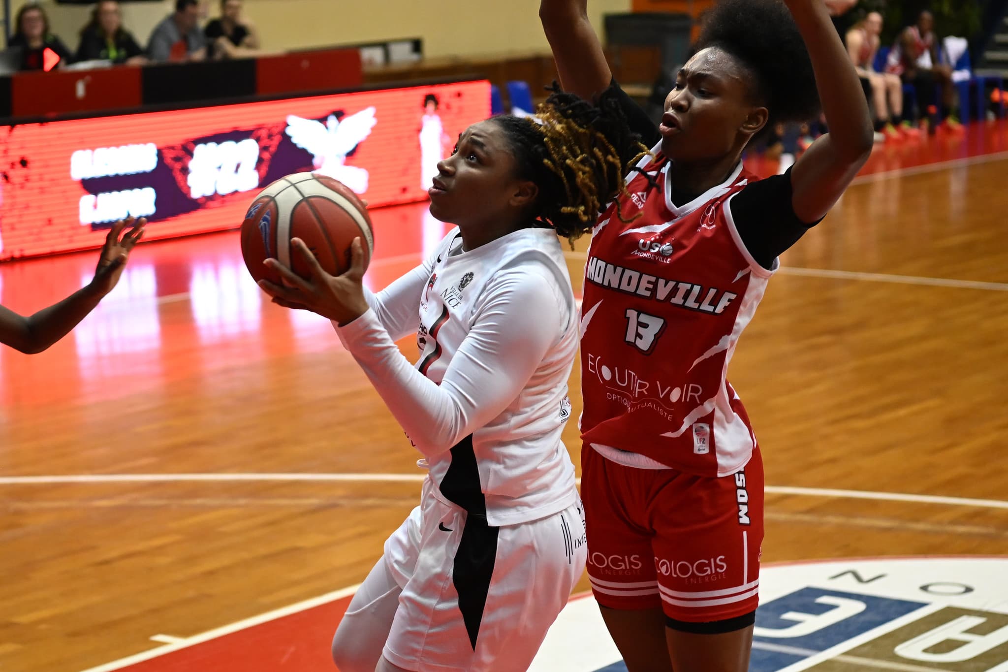 De la NF2 à la Boulangère Wonderligue : Cornelia Fondren poursuit sa belle ascension !