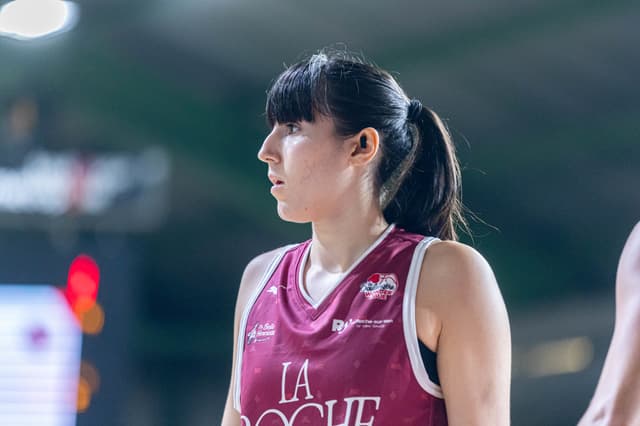 Justine Loubens quitte Roche Vendée et rejoint Alicia Tournebize en NCAA