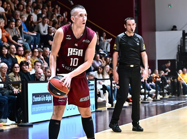De pigiste à homme de base : Petar Aranitović rempile avec l’Alliance Sport Alsace