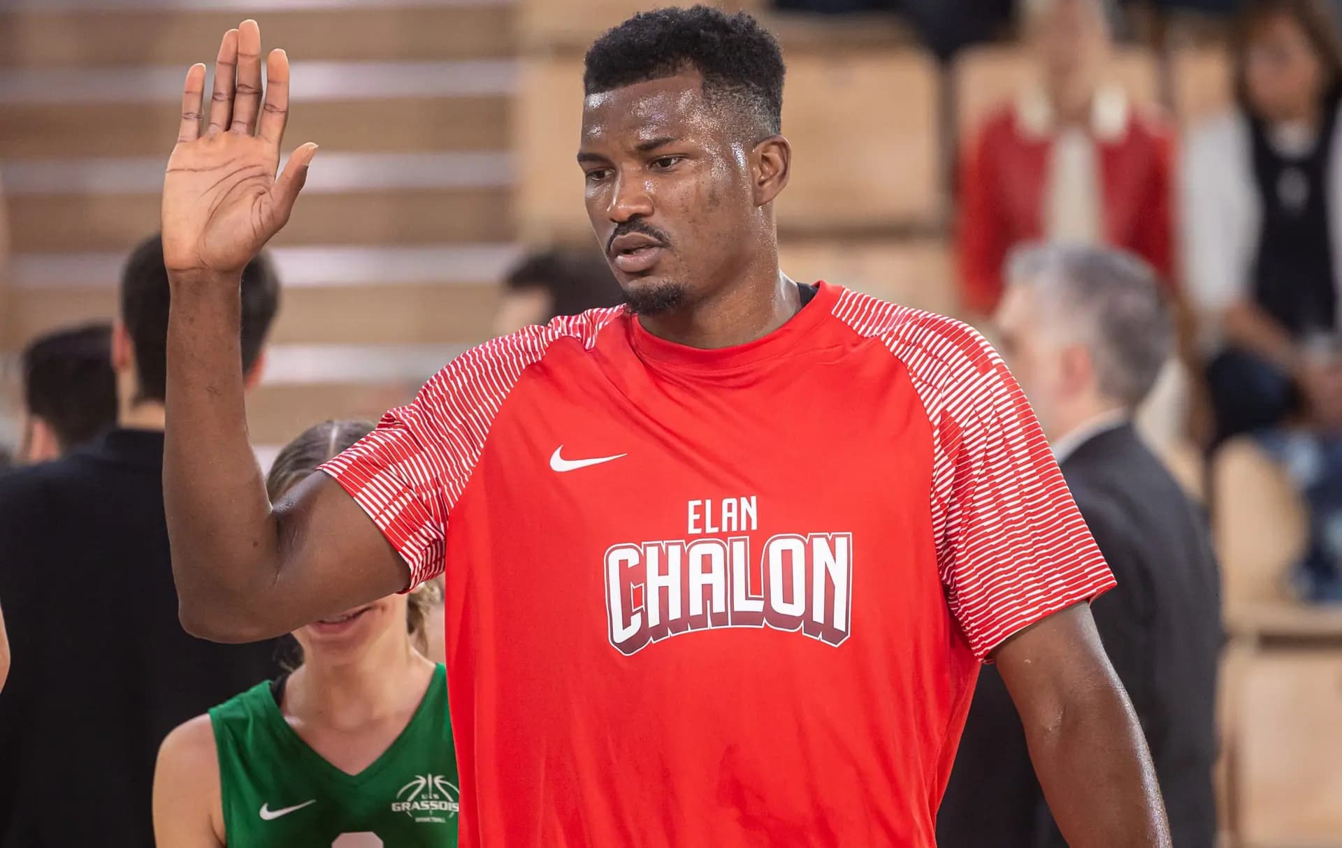 De Chalon à Boulazac : Obinna Anochili-Killen reste en Betclic ELITE