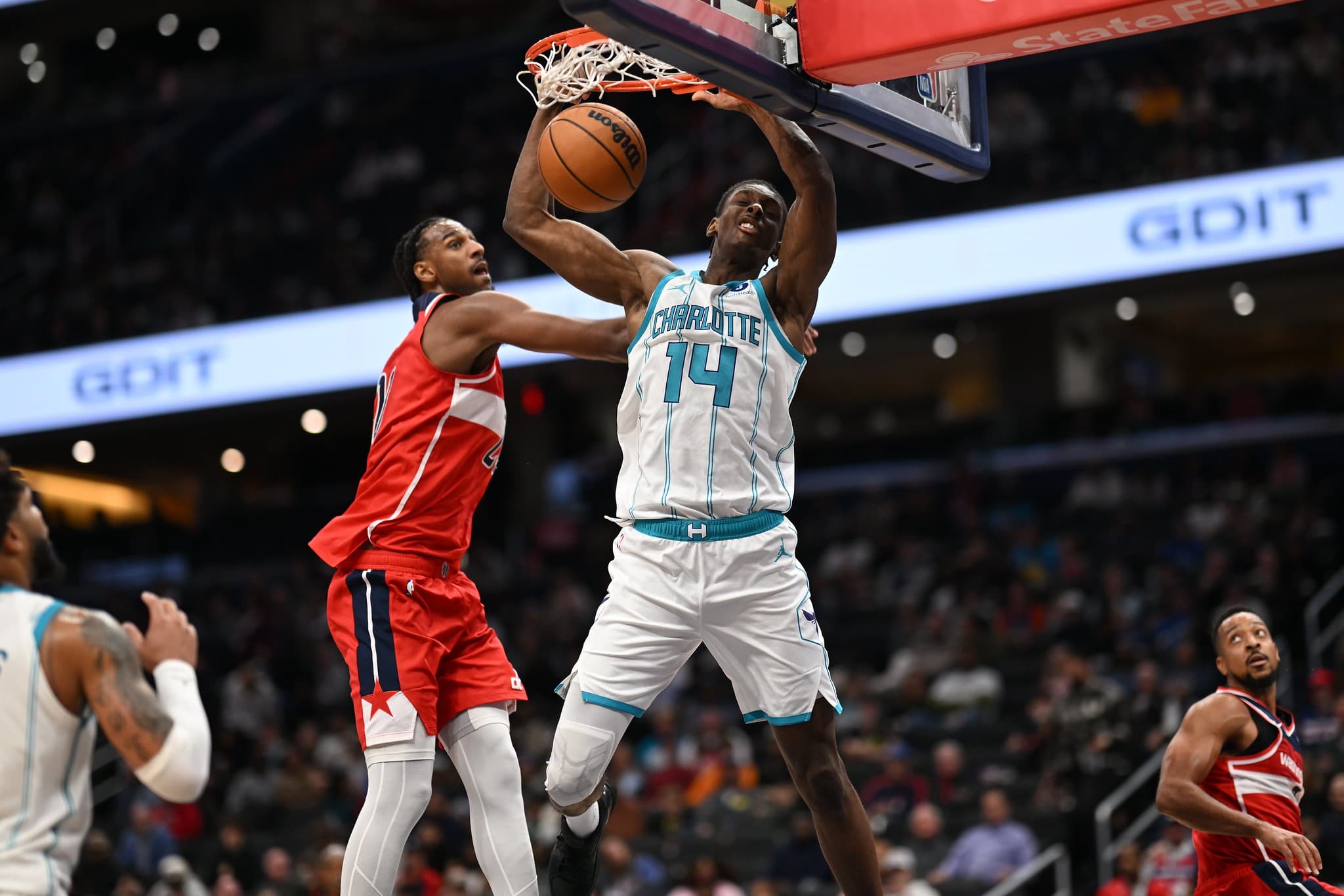 Gros duel Diabaté – Sarr, premier double-double pour Gobert, toujours des difficultés pour Yabusele