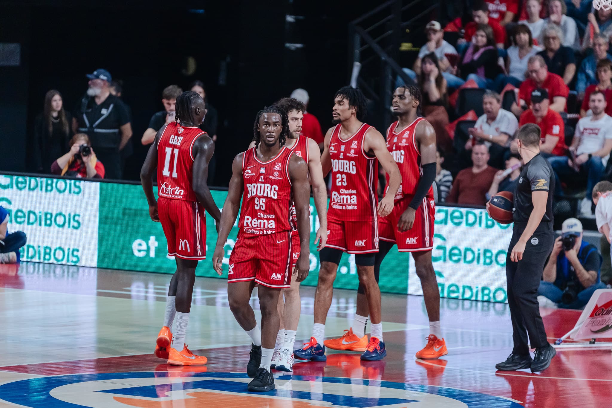 21 ans après, Bourg brise enfin la malédiction du derby à Ekinox face à l’ASVEL !