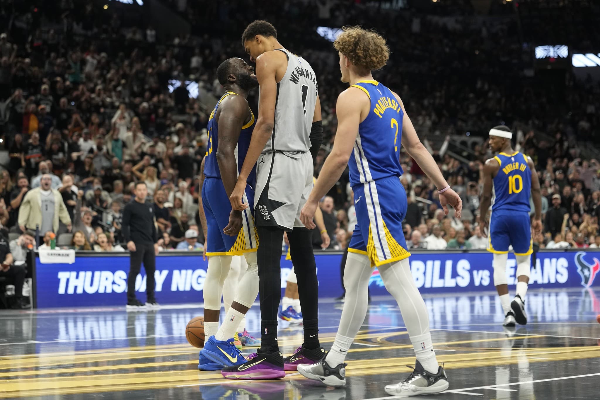 « Je lui ai dit qu’il était trop petit » : Draymond Green revient avec humour sur son altercation avec Victor Wembanyama