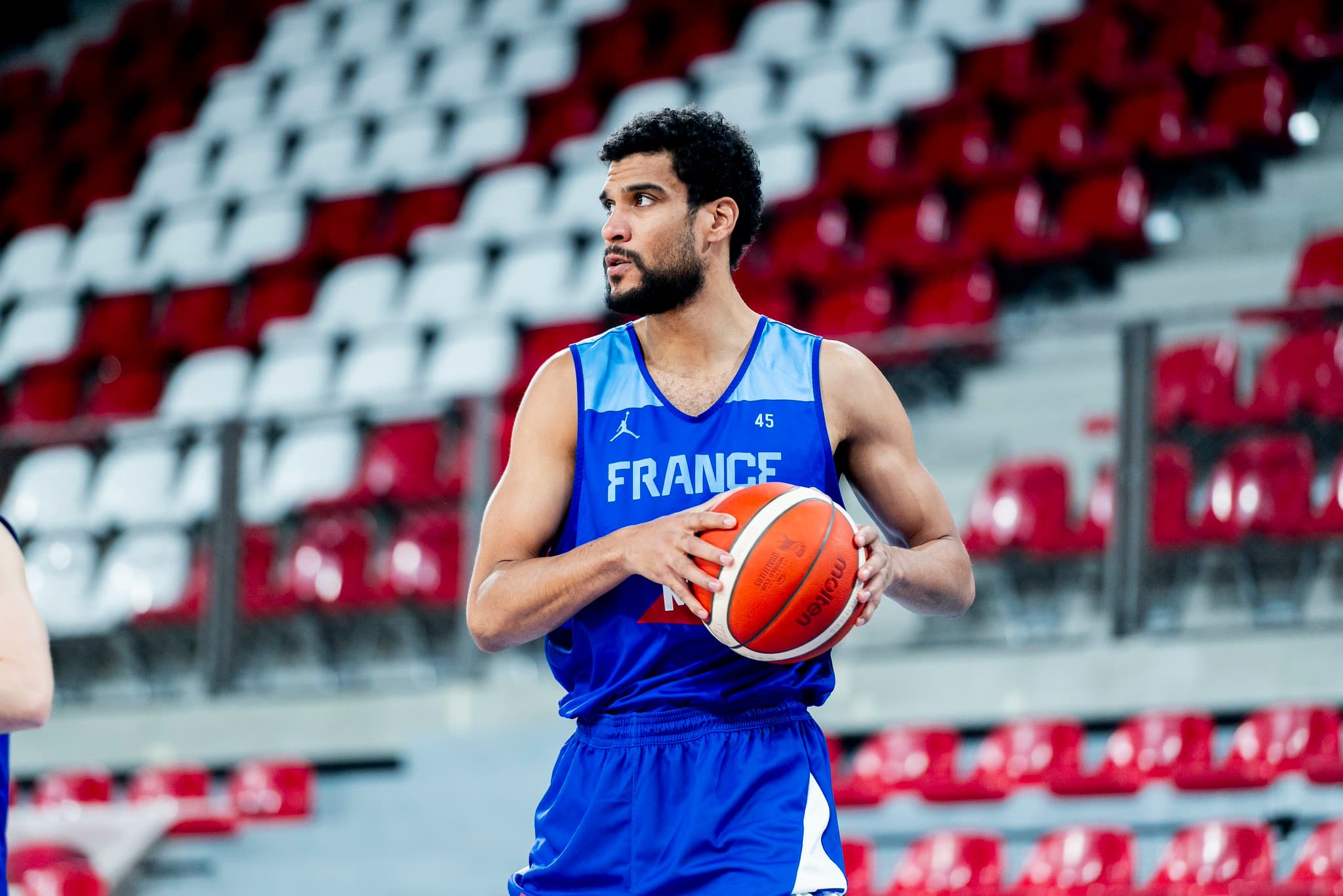 Sorti de sa « tanière soviétique », et toujours drôle : l’interview de Louis Labeyrie pour son retour en équipe de France