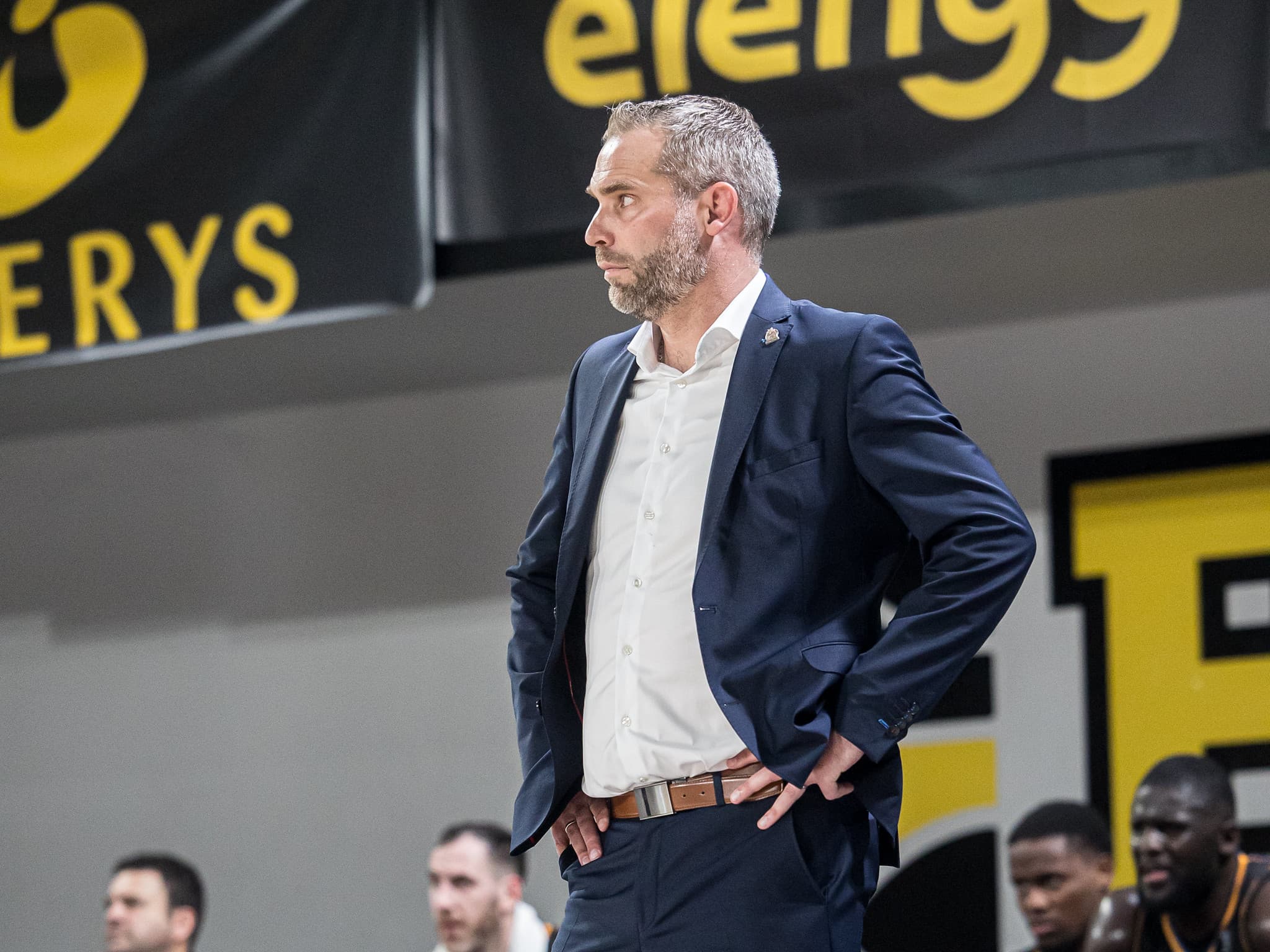 « À l’unanimité », Angers prolonge son coach jusqu’en 2027