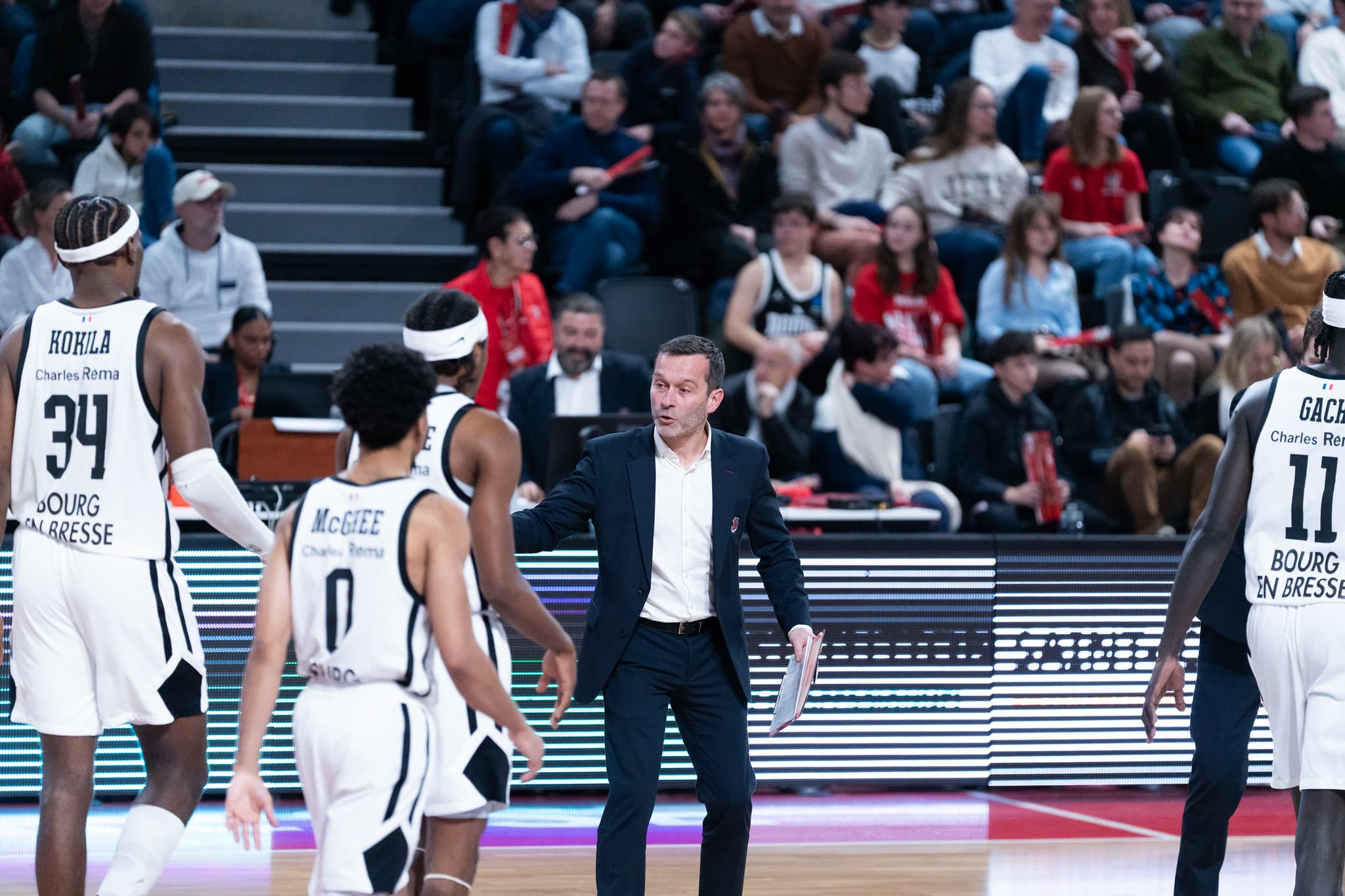 Jean-Baptiste Lecrosnier est le nouvel entraîneur de Caen, Stéphane Eberlin démis de ses fonctions