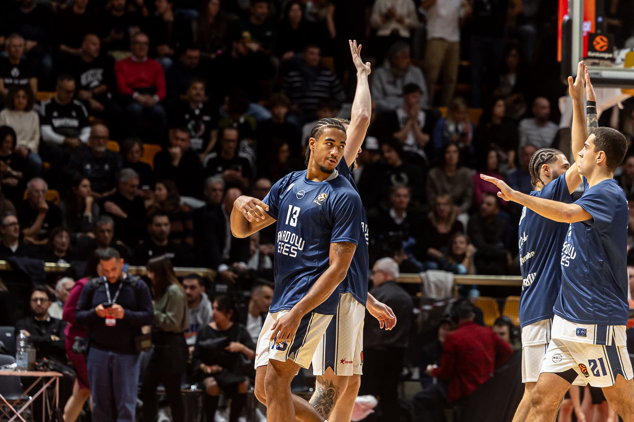 Brice Dessert porte l’Anadolu Efes, cinquième victoire de suite pour le club stambouliote