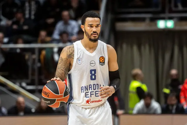 Départ en vue à l’ASVEL : vers une association Nick Weiler-Babb – Élie Okobo en EuroLeague ?