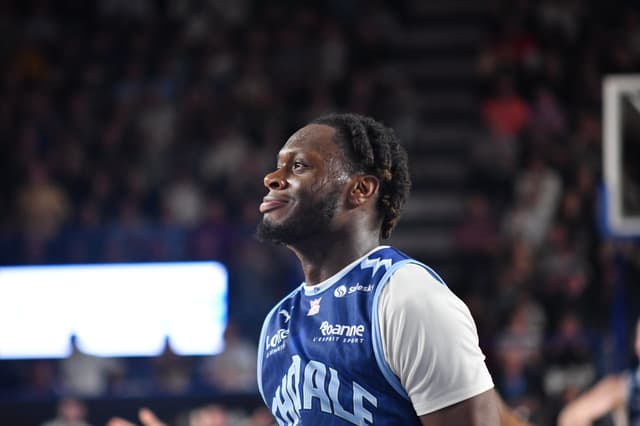 Roanne mise sur la stabilité : Dylan Affo Mama prolonge jusqu’en 2028