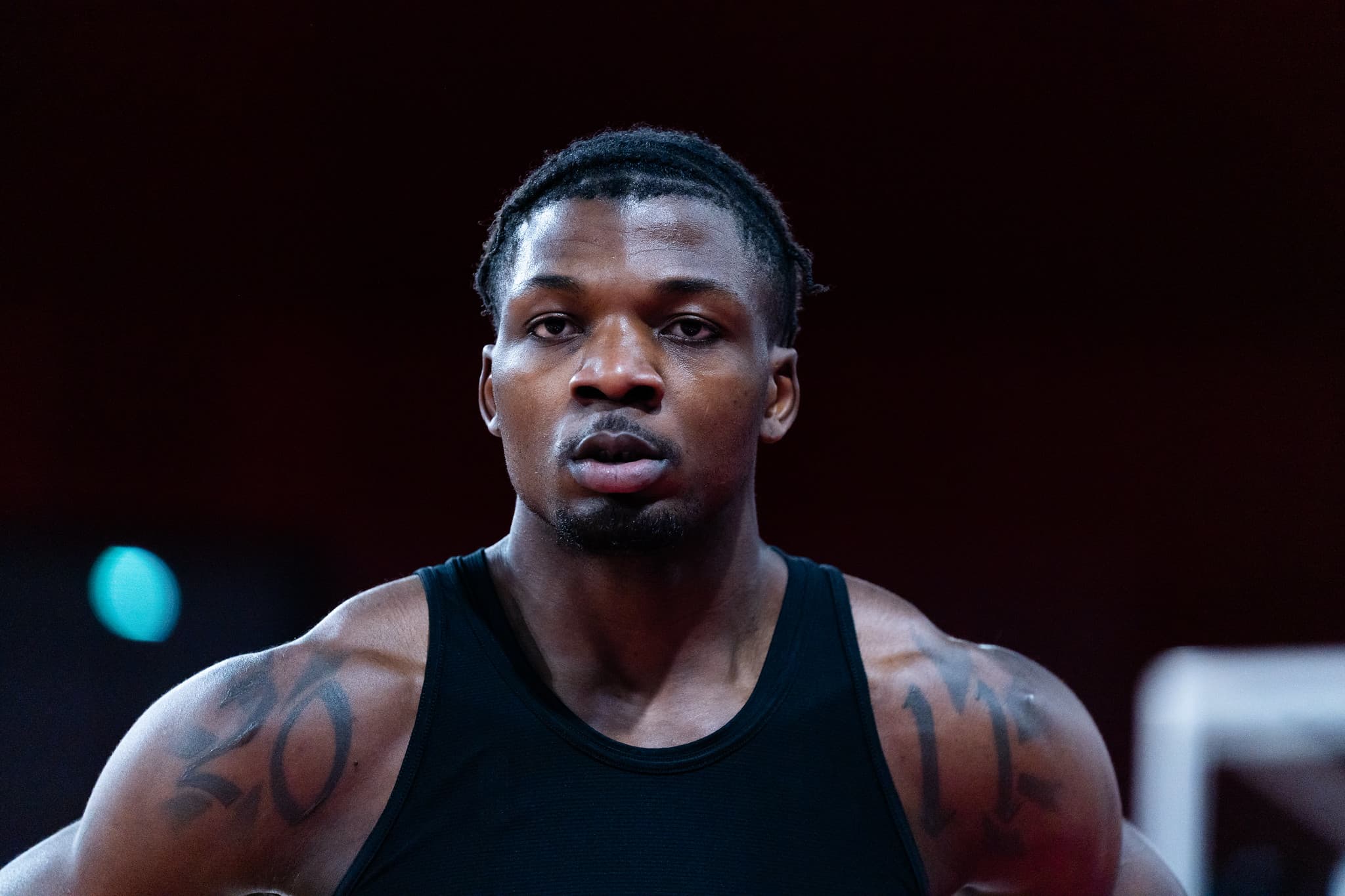 « Sans le basket, je serais peut-être mort » : le miracle Nelly Jr Joseph, nettoyeur de caniveaux devenu le meilleur rookie en France depuis 23 ans