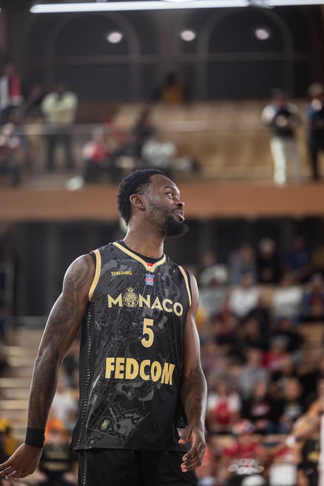 Trois ans et demi après, Yoan Makoundou quitte Monaco : la fin d’une histoire qui n’a jamais vraiment démarré