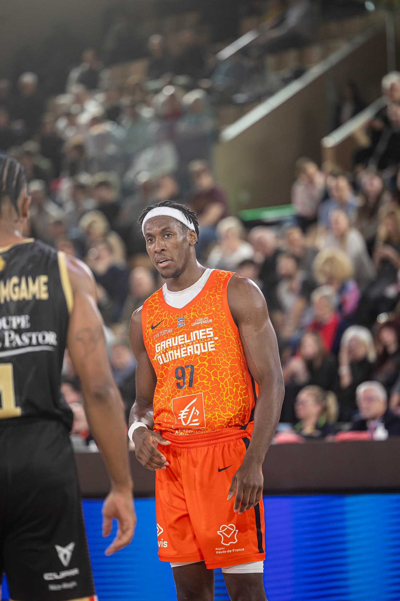 Valentin Chery sorti sur civière à Cholet, des premiers examens rassurants