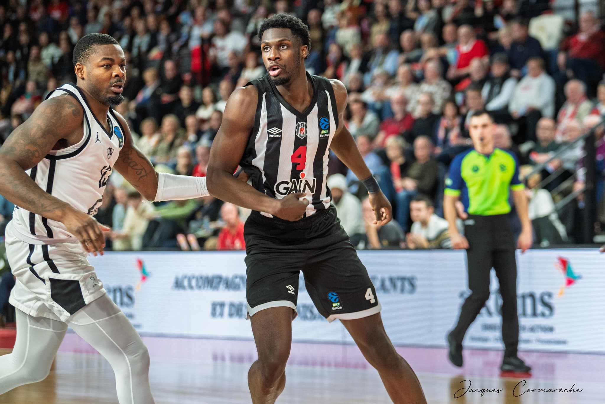 « Des hauts et des bas » : où en est Ismaël Kamagate avec le Besiktas Istanbul ?