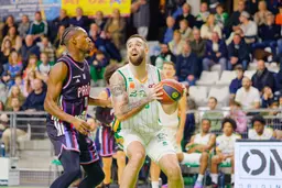 Ivan Fevrier compile 16,4 points, réussite aux tirs (dont 37,7% à 3-points, 5,8 rebonds et 2,1 passes décisives en Betclic Elite cette saison.