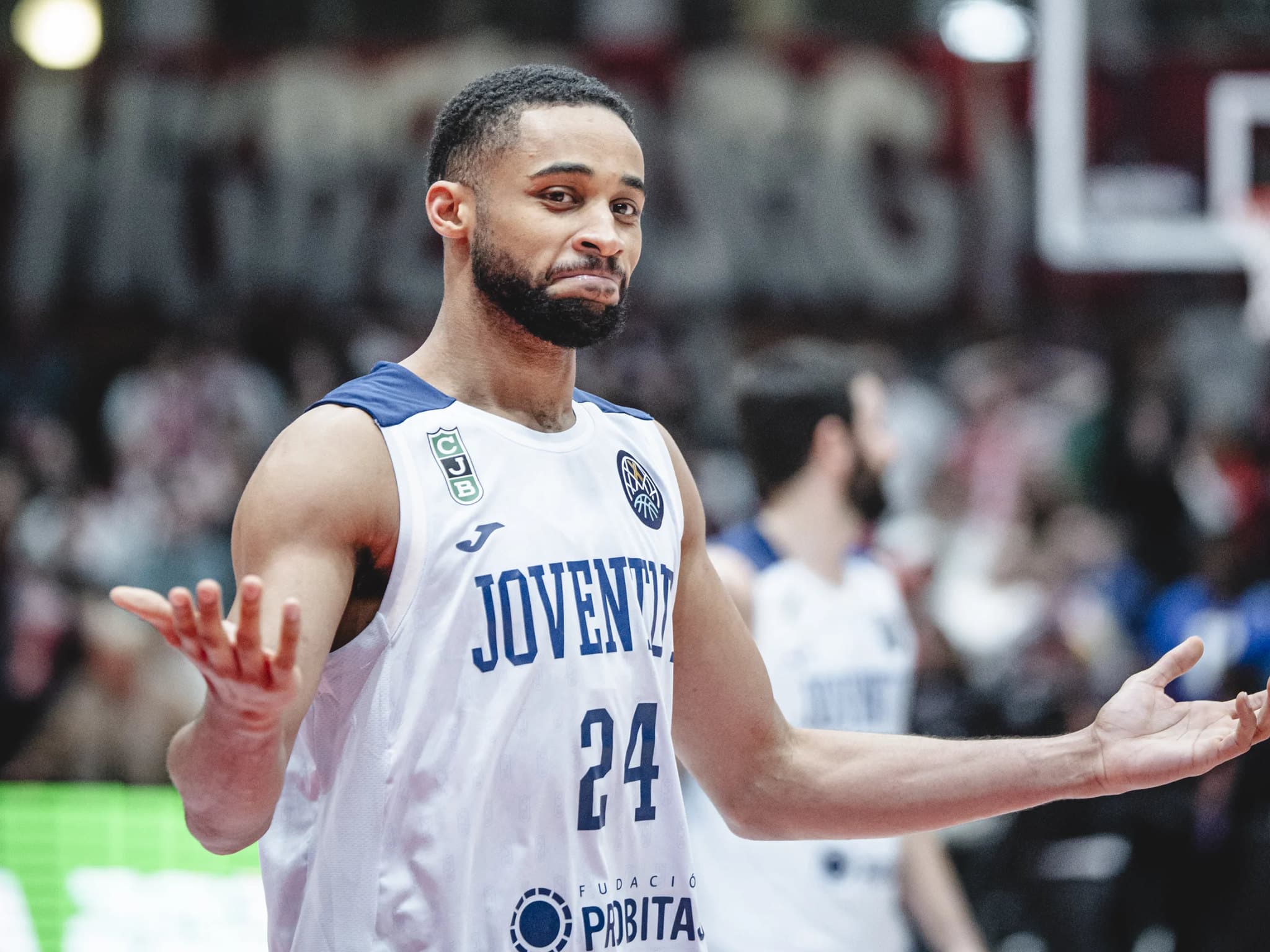 La folle série de Cameron Hunt continue : troisième tir de la gagne en BCL pour l’ancien dijonnais !