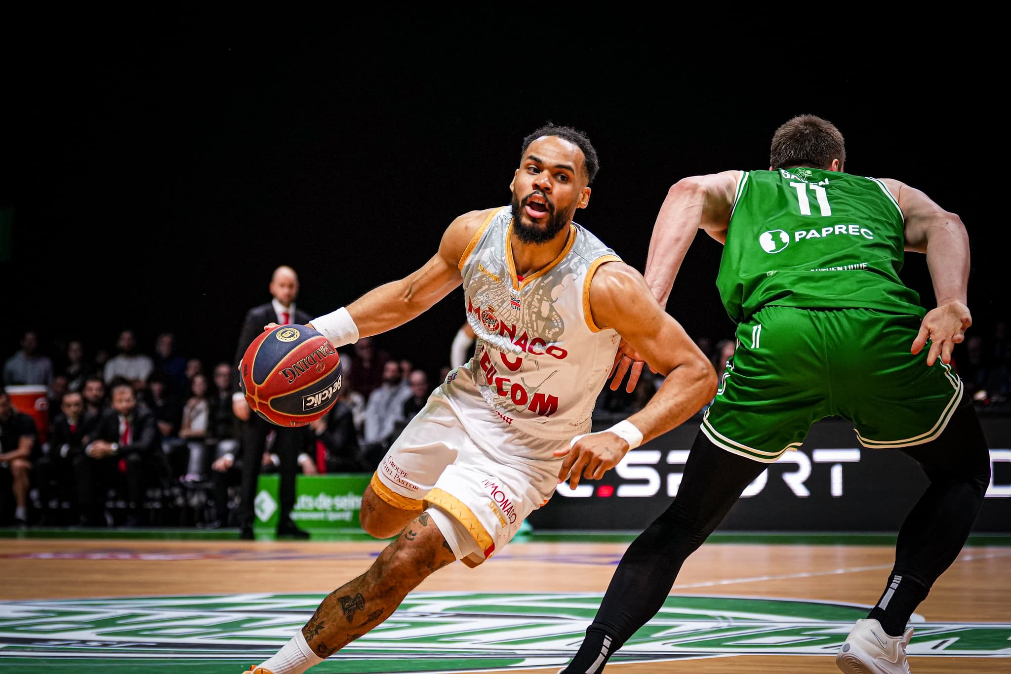 Magistral, Elie Okobo redonne l’avantage à Monaco en demi-finale à Nanterre