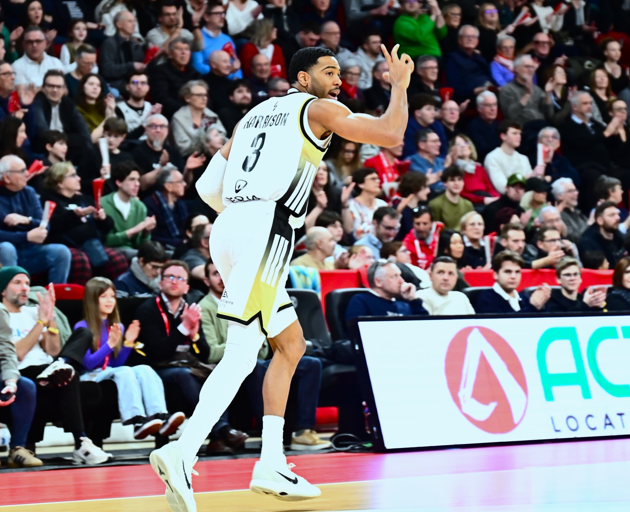 L’ASVEL survit au Colisée malgré l’ouragan Jeremiah Hill !