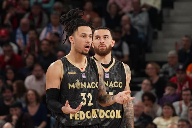 Incroyable réunion : Mike James rejoint Matthew Strazel à l’Anadolu Efes !
