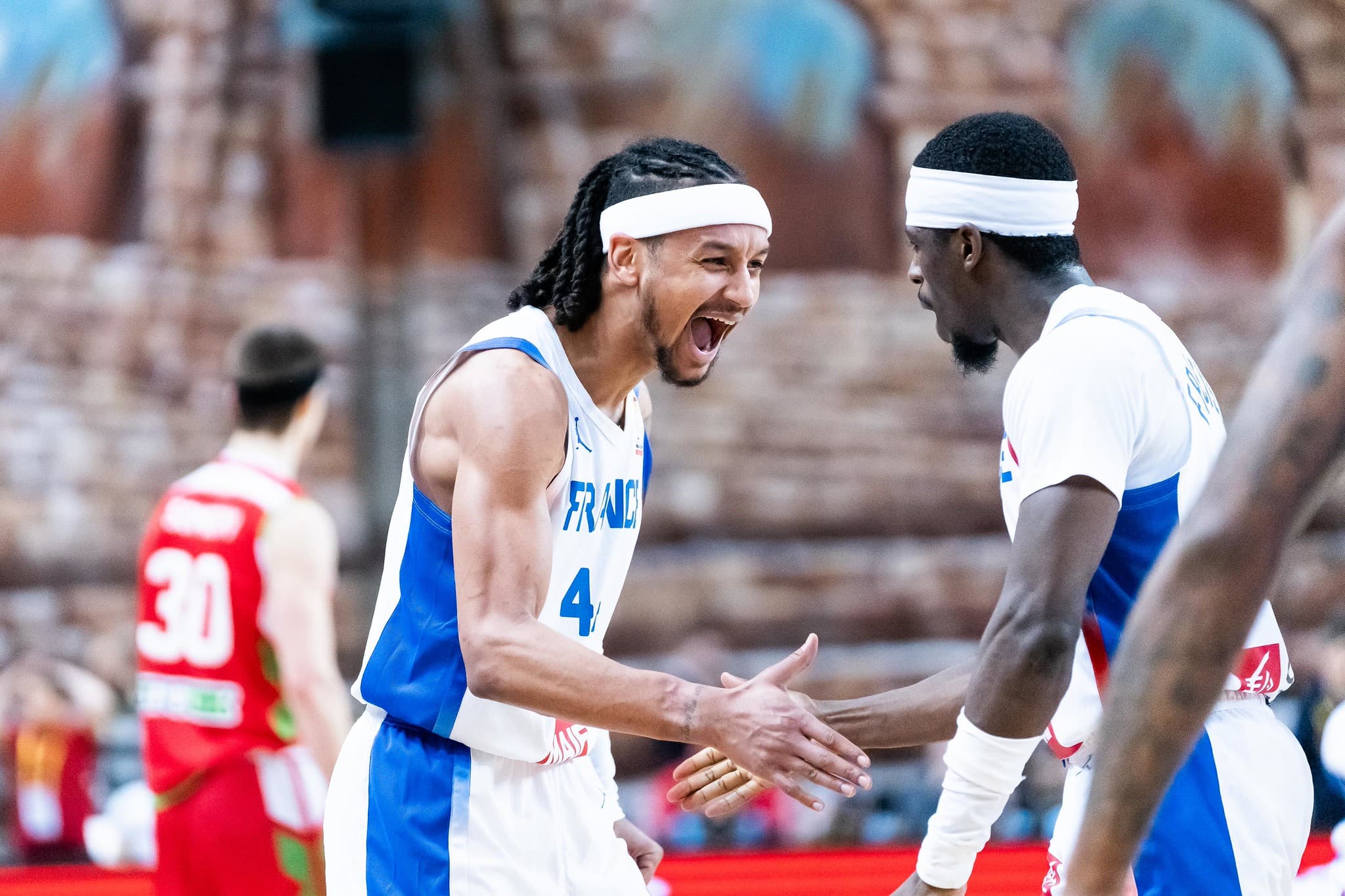 L’équipe de France sauvée par son capitaine Sylvain Francisco en Hongrie : les Bleus soulagés !