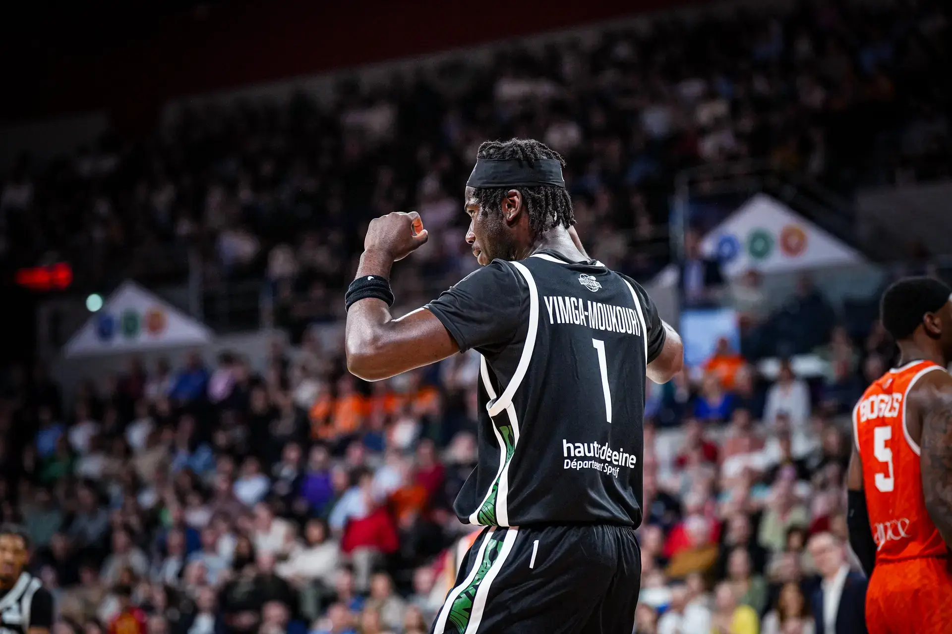 Quatre à la suite pour Hugo Yimga-Moukouri : le talent de Nanterre encore élu meilleur jeune du mois de mai