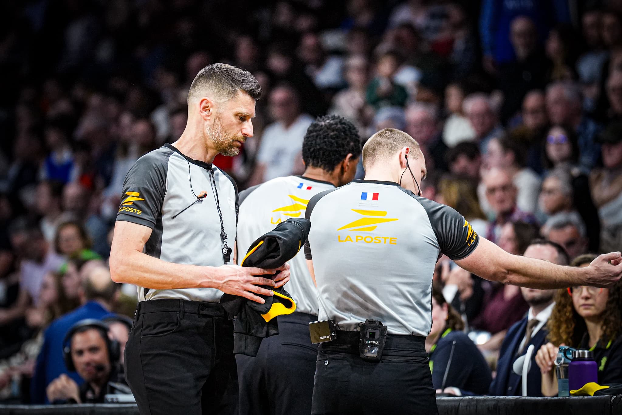 Assistance vidéo, faux tirs à 3-points, fautes techniques : la FIBA modifie plusieurs règles officielles