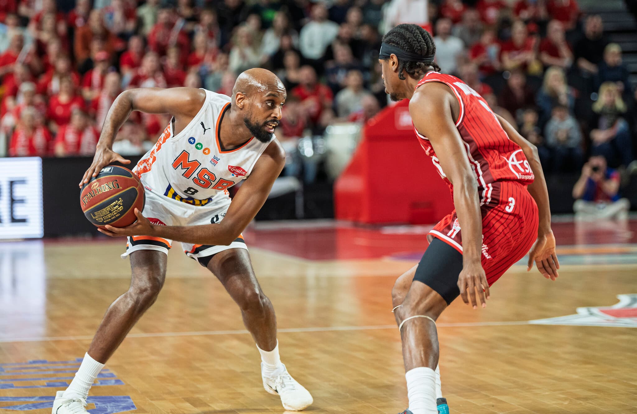 La JL Bourg remplace Labanca par l'un des meilleurs shooteurs de Betclic ÉLITE