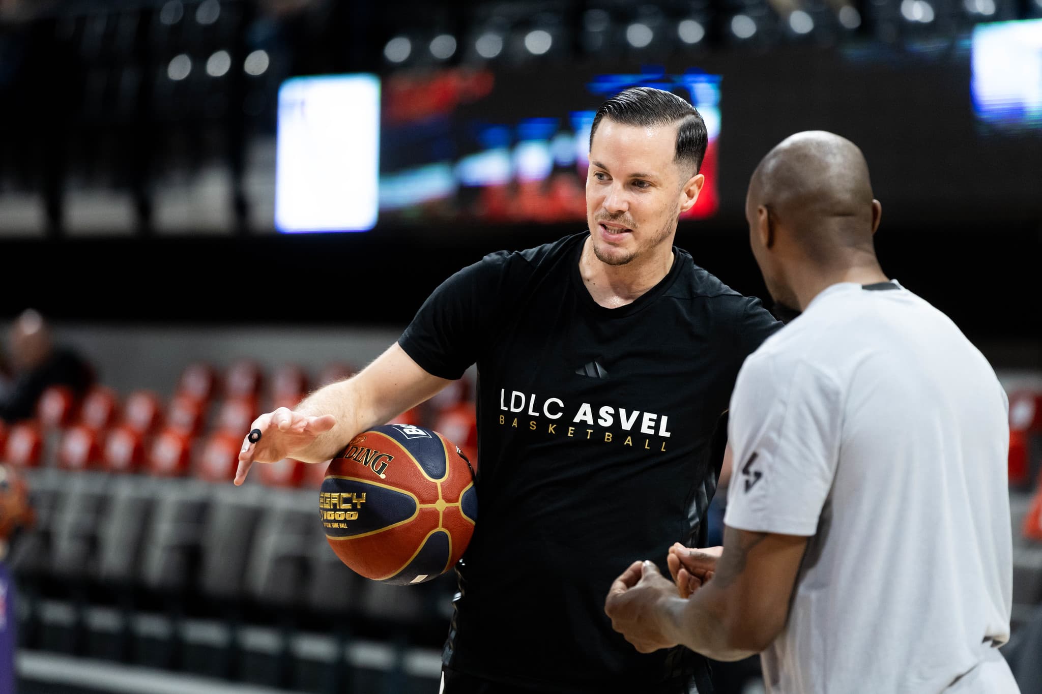 « Une belle journée » pour Thomas Heurtel, qui annonce lui-même son nouveau club
