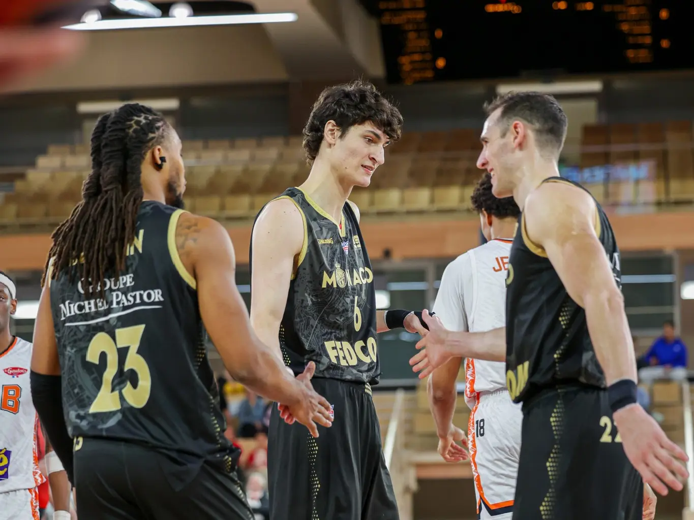 Première apparition en pro avec Monaco pour Maxim Klitschko, fils du célèbre boxeur Vitali