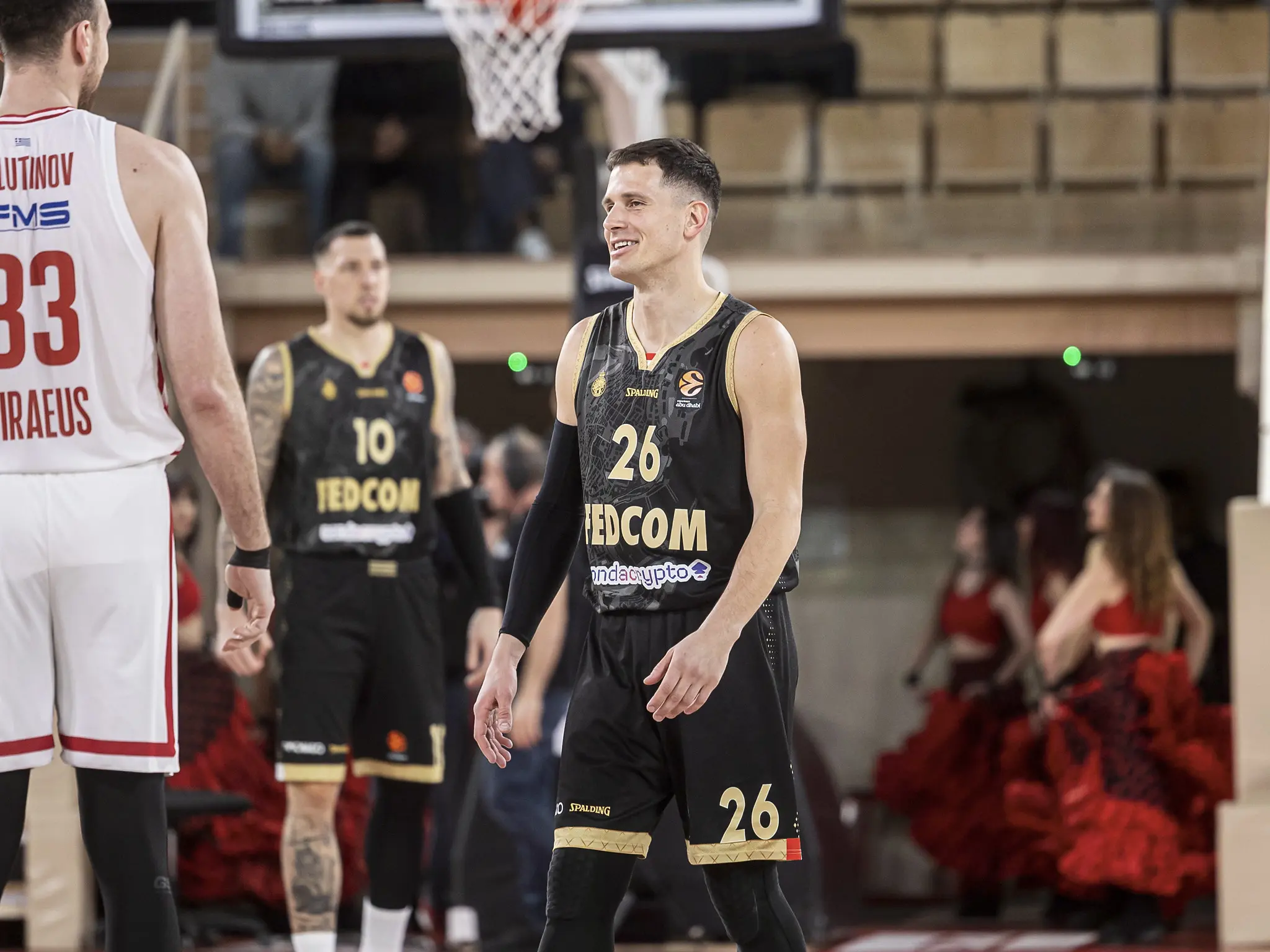 Monaco perd Nemanja Nedovic pour un mois, Mike James est revenu des États-Unis